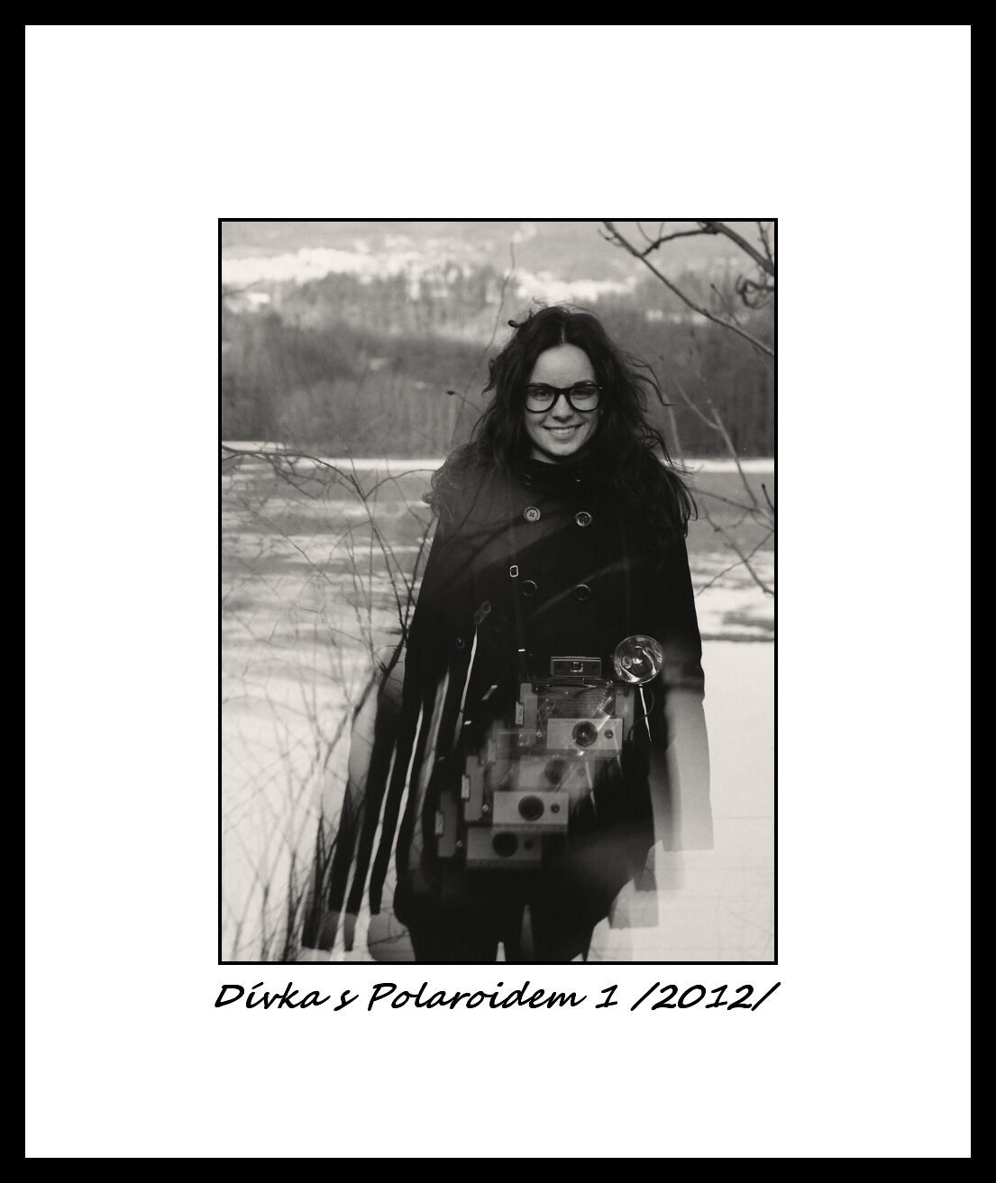 Dívka s Polaroidem 1